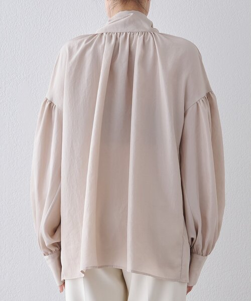Whim Gazette（ウィムガゼット）の「シルキーボウタイブラウス（シャツ