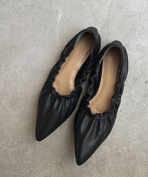 ポインテッドトゥギャザーフラットシューズかかとが踏めるバブーシュ