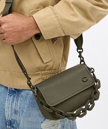 COACH（コーチ）の「チャーター フラップ クロスボディ 18（ショルダー
