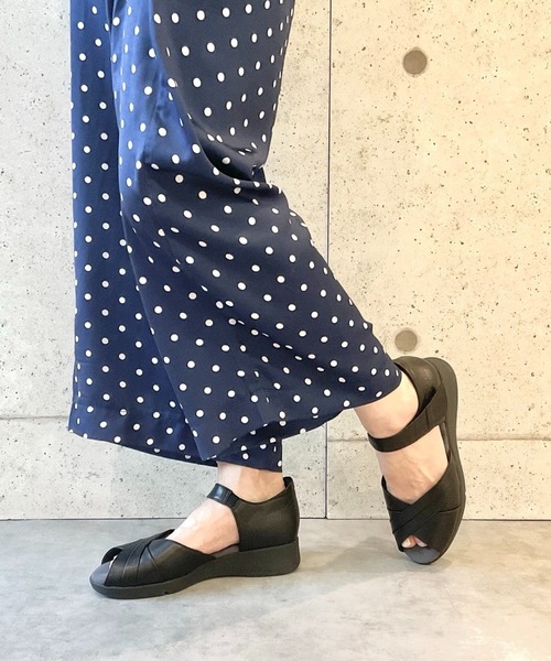 日本製／本革／軽量／3E幅】ふかふかポコポコインソール クロスバー