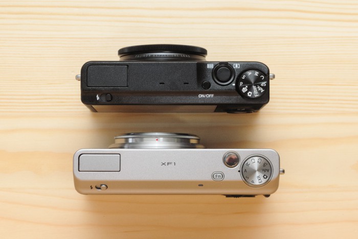 FUJIFILM XQ1 vs XF1 比較。Xシリーズ高級コンデジ下位モデルを比較