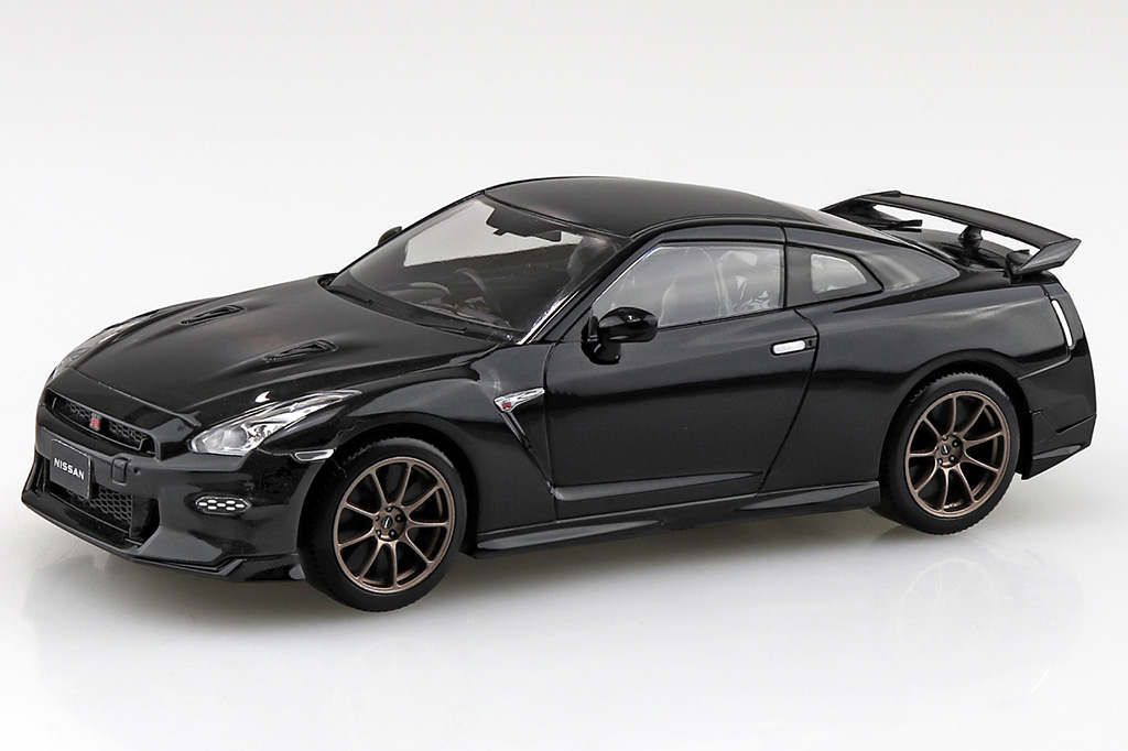 現行BRZ、再登場デコトラやカスタムカー、楽プラ新色まで！アオシマ12