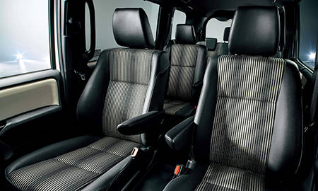 ノア（トヨタ）ハイブリッドSi ダブルバイビーII（2020年4月