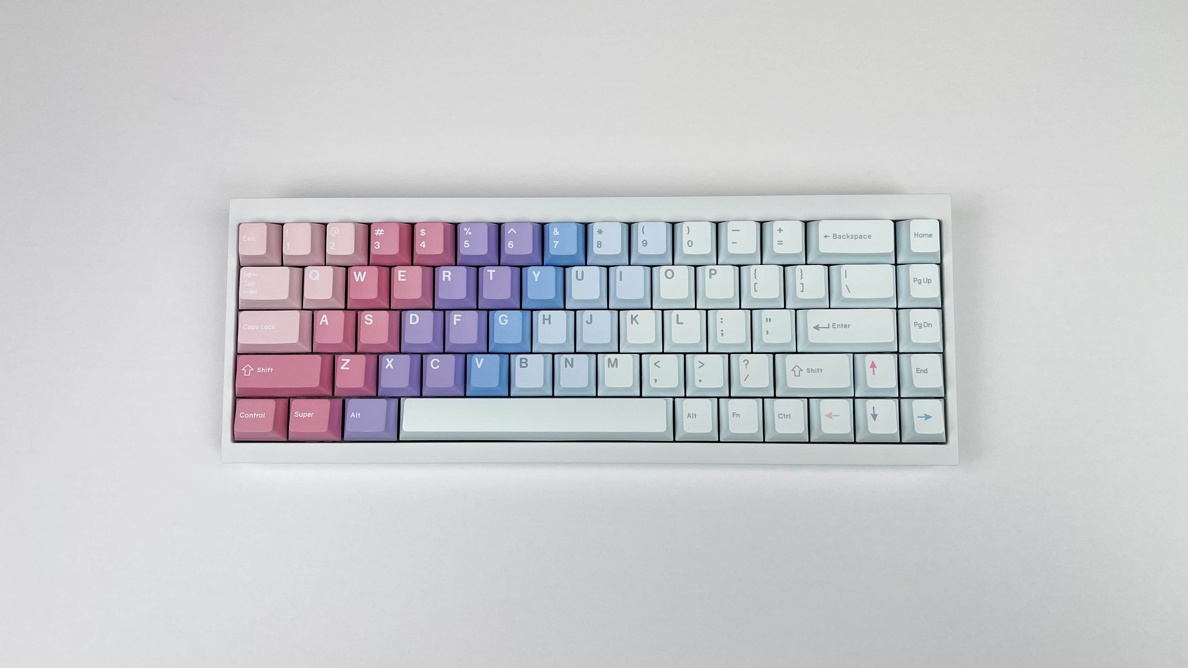White Tofu65 2.0 Keyboard – CGCustoms