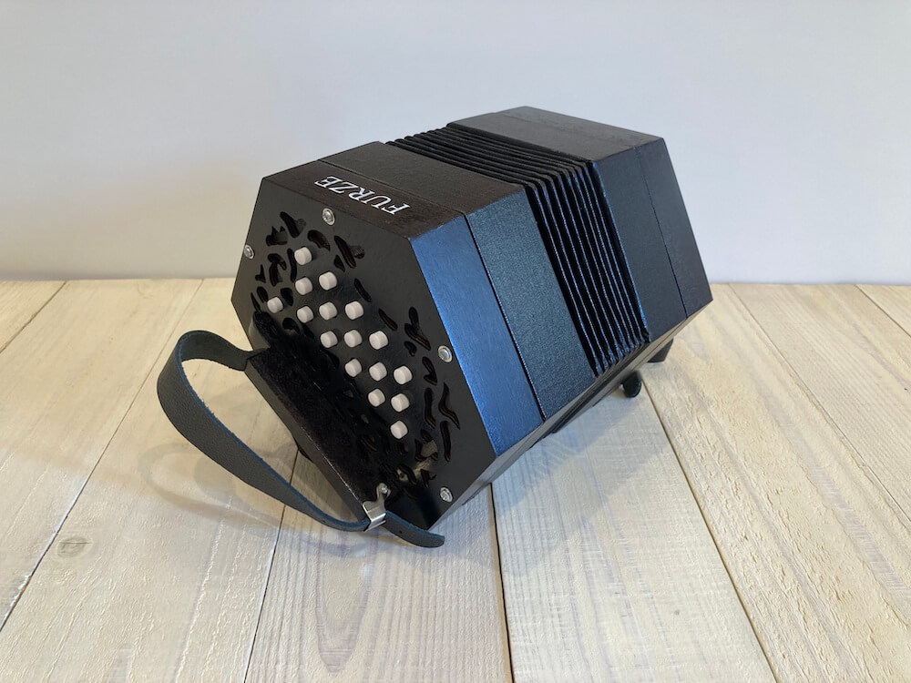 ケルトの笛屋さん | コンサーティーナの販売