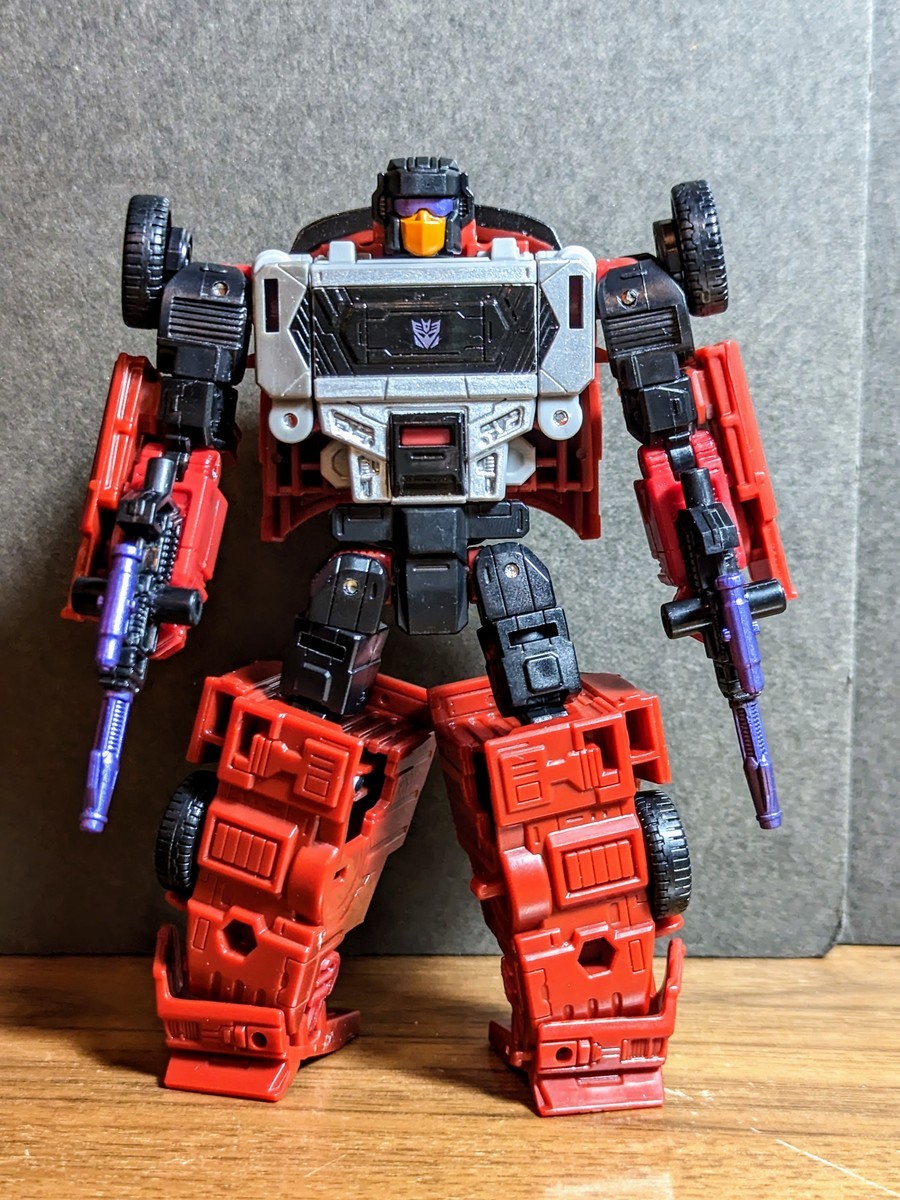 トランスフォーマー レガシー TL-16 デッドエンド (2023) - 変圧器たち