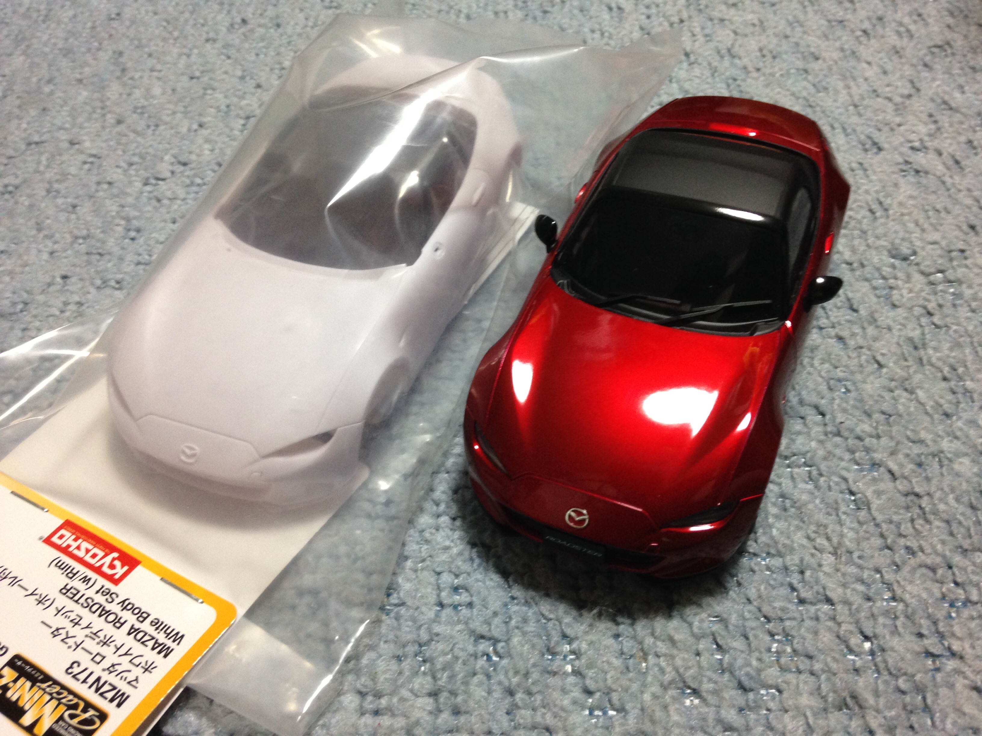 新品 京商 ミニッツレーサー用ホワイトボディー塗装 某ビルダーさん作