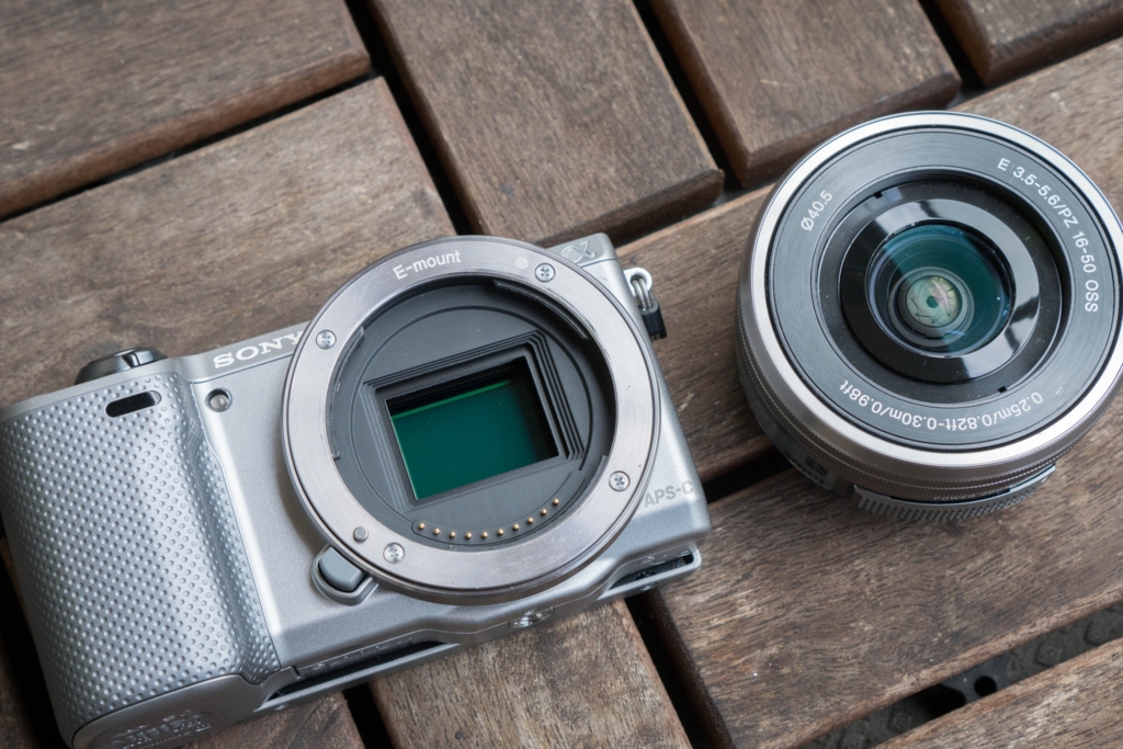レビュー】今更ながらSONYのコンパクトなミラーレス一眼「NEX-5R」を
