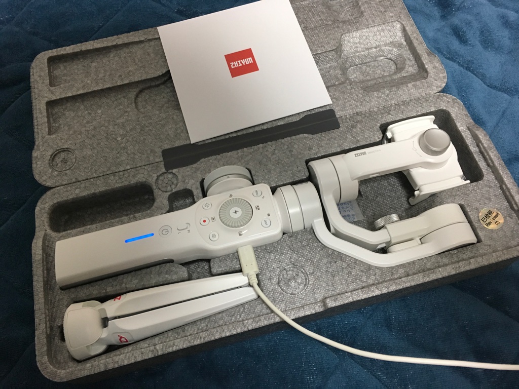 ZHIYUN SMOOTH 4 買った スマホ用スタビライザー - トマシープが学ぶ