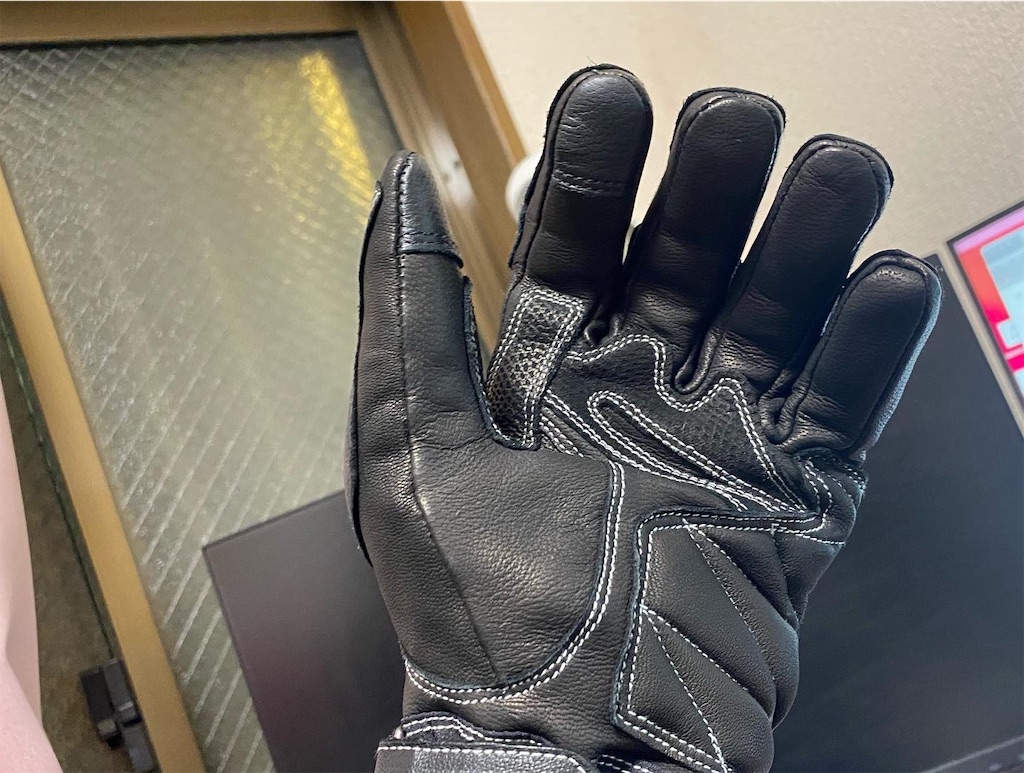 今更ウィンターグローブを購入。KUSHITANI GPゼストウィンターグローブ