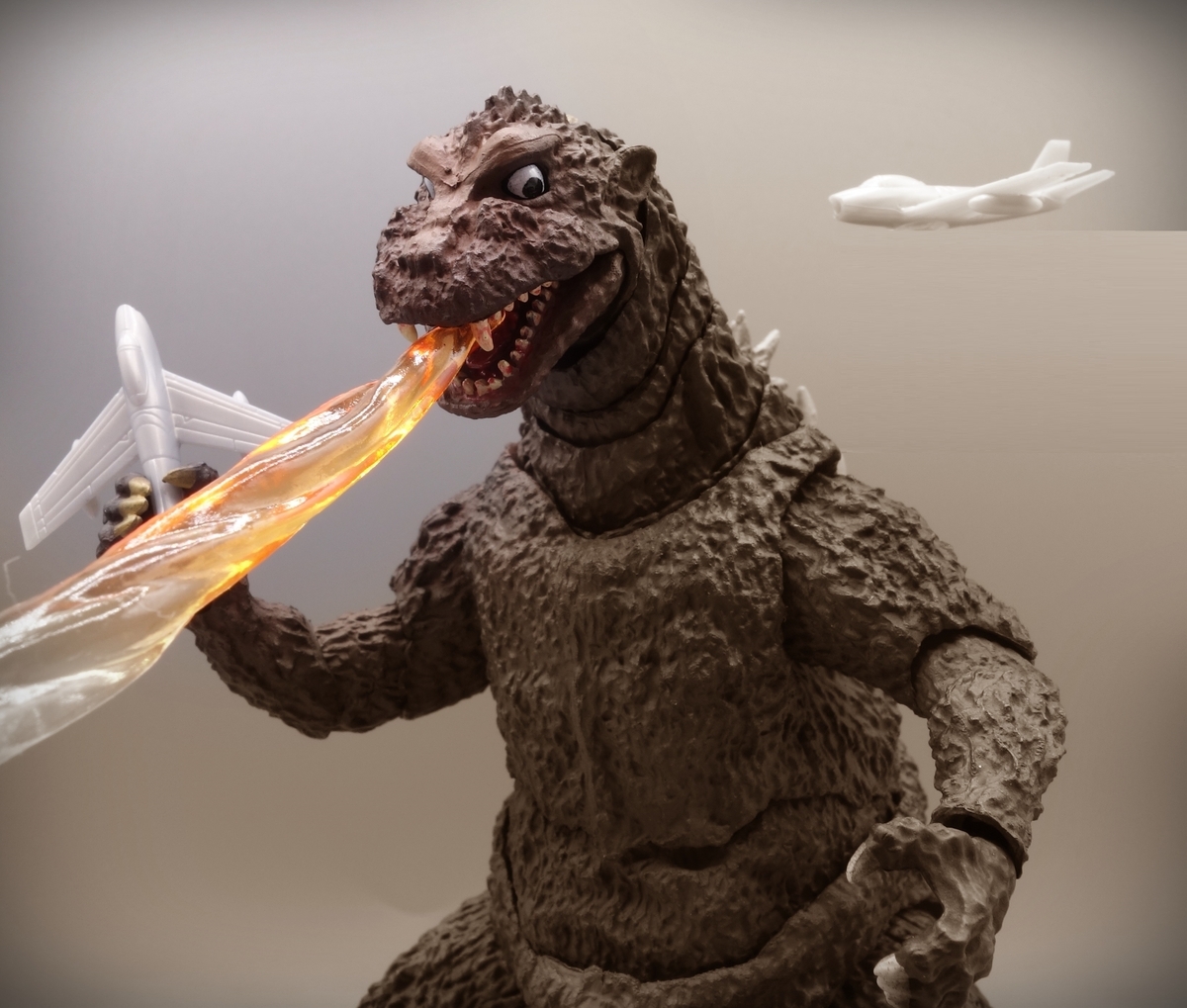 S.H.MonsterArts ゴジラ (1954) 70周年特別記念Ver. レビュー