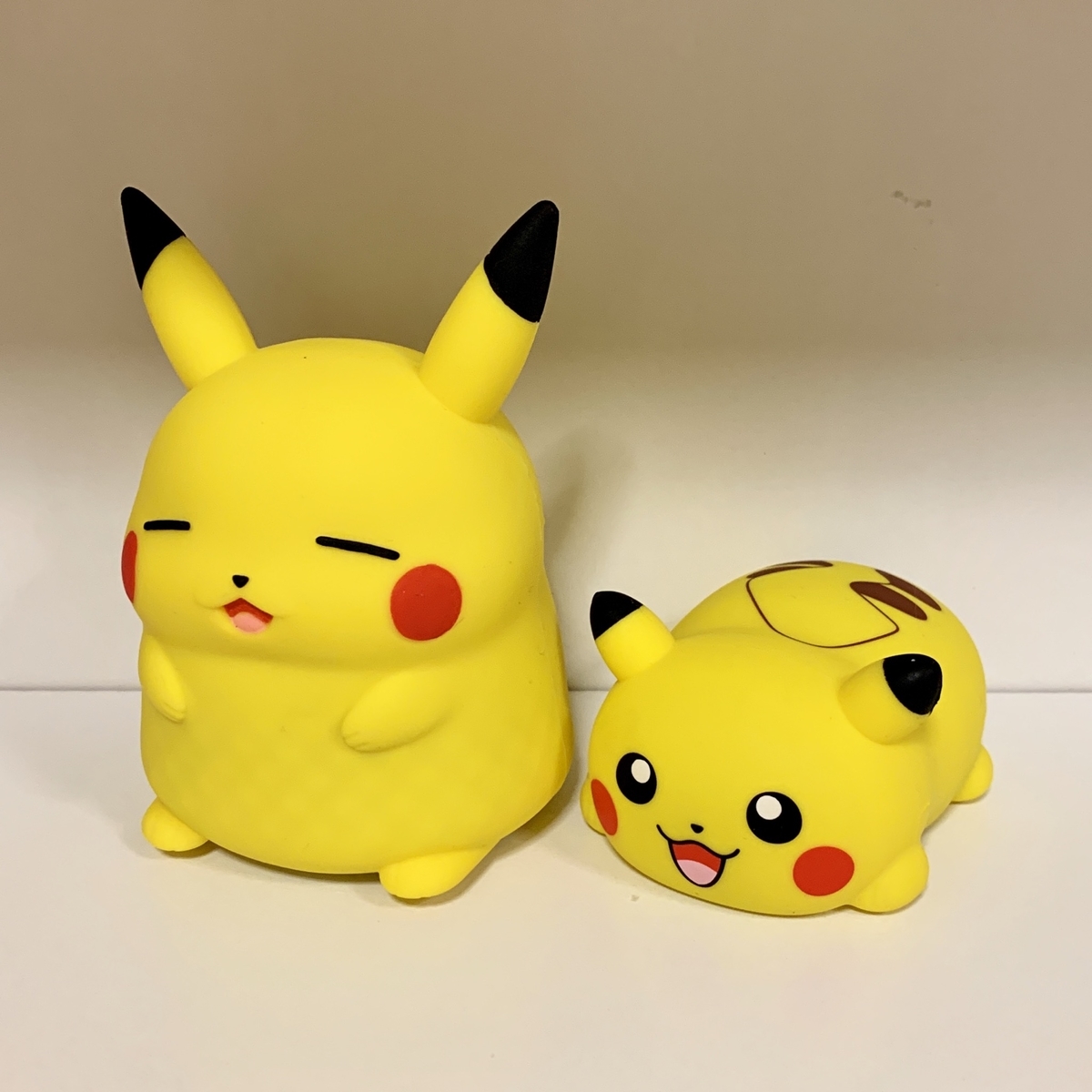 ぷにっと」「ムニュムニュ」ピカチュウのおもちゃ発売 - ポケモン