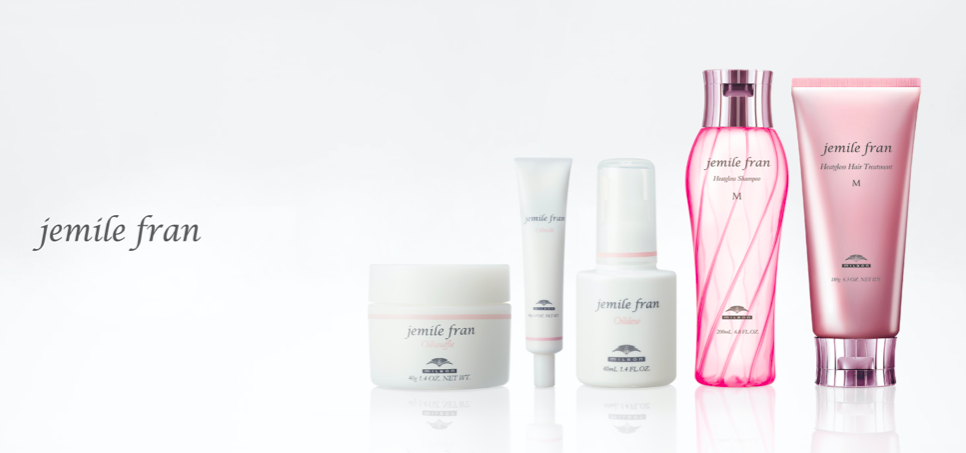 美容師が愛用するジェミールフランのヘアスプレーとは？口コミもご紹介