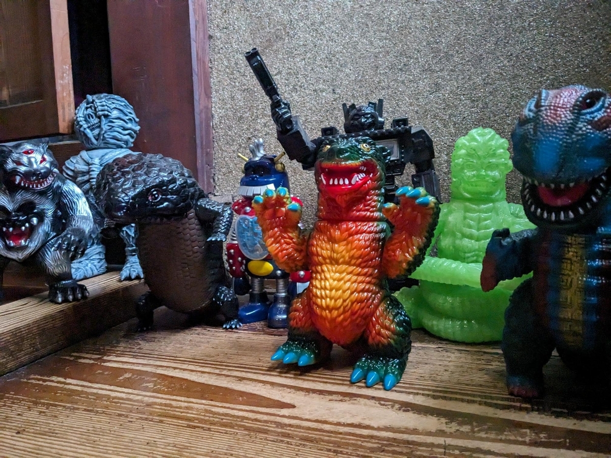 白熊屋 / ドデ怪獣シリーズ:ドデ・マンデ［4期］〈+Eng sub〉 - smogbom