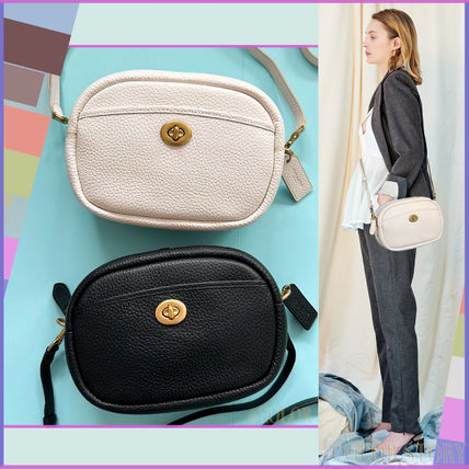 ターンロック Coach Camera Bag(コーチ カメラバッグ) レディース