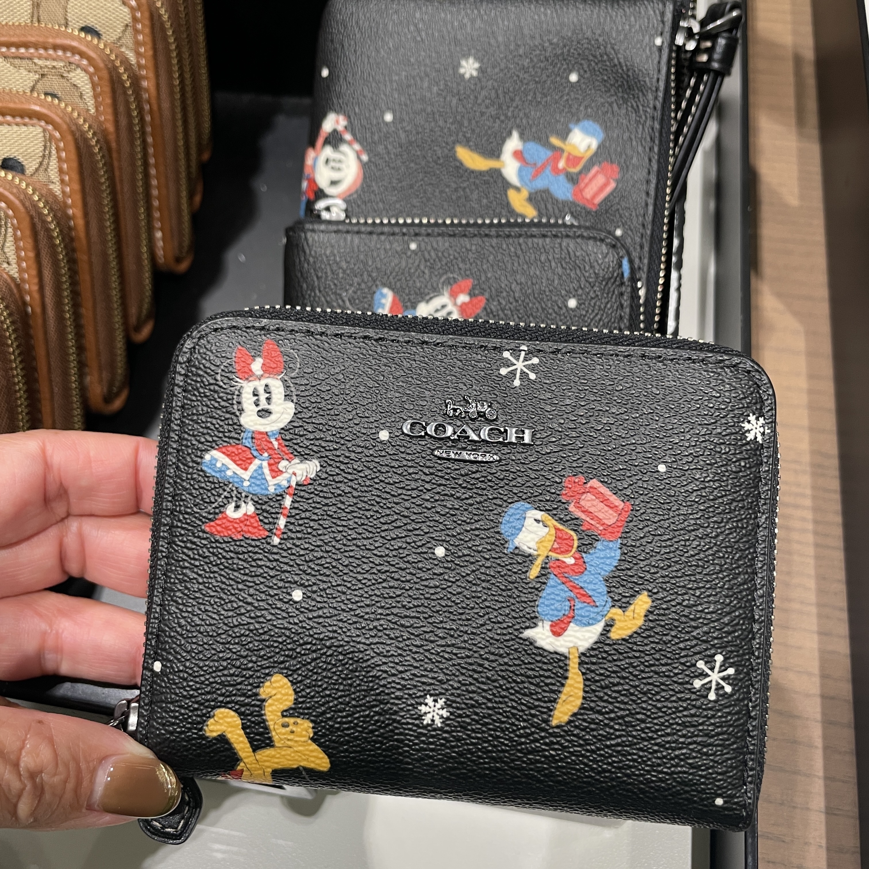 COACH】二つ折り ◇ミッキー◇ディズニーホリデープリント (Coach