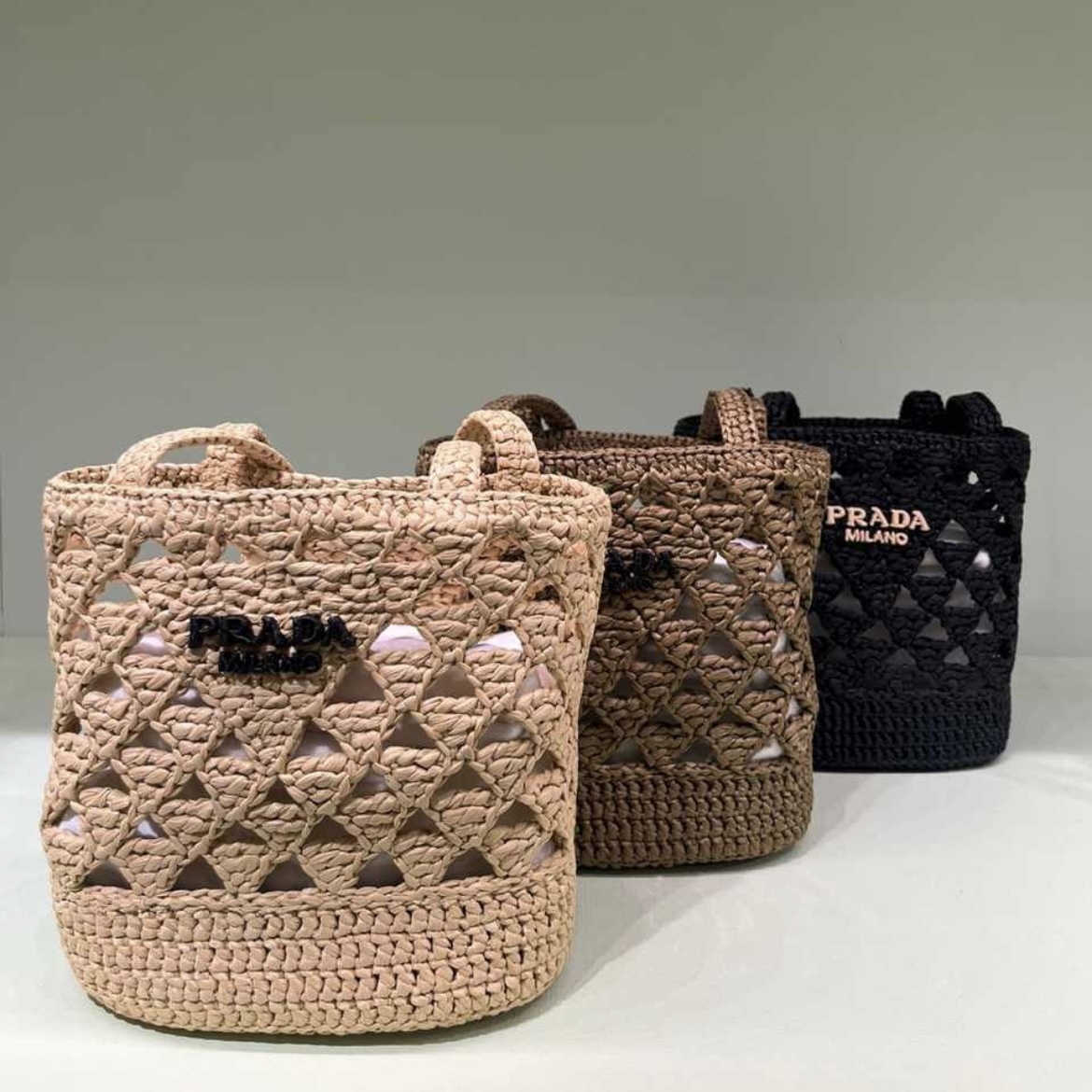 PRADA ラフィア かぎ針編みトートバッグ (PRADA/かごバッグ