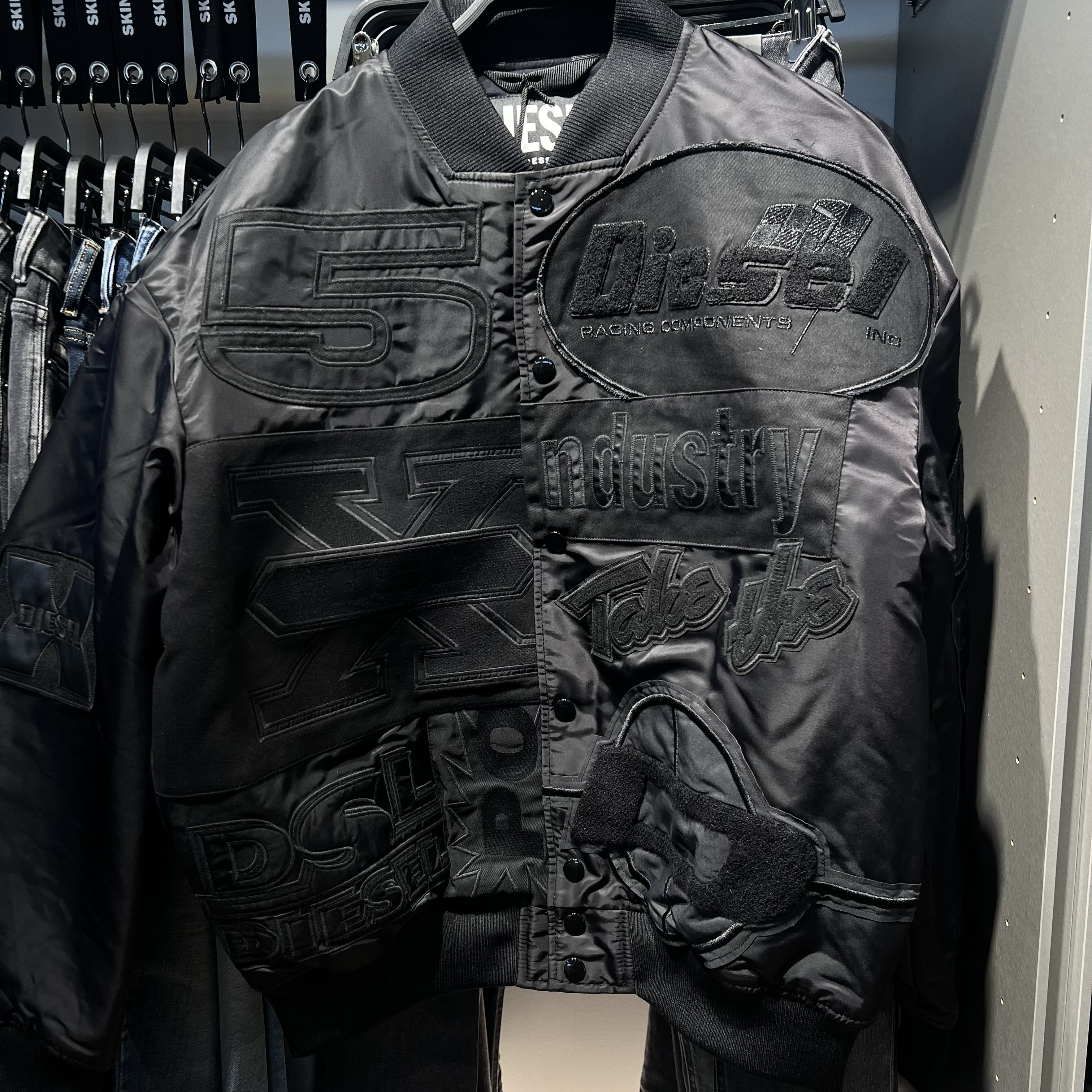 ディーゼル DIESEL直営アウトレットBULC - PATCH ボンバーJACKET
