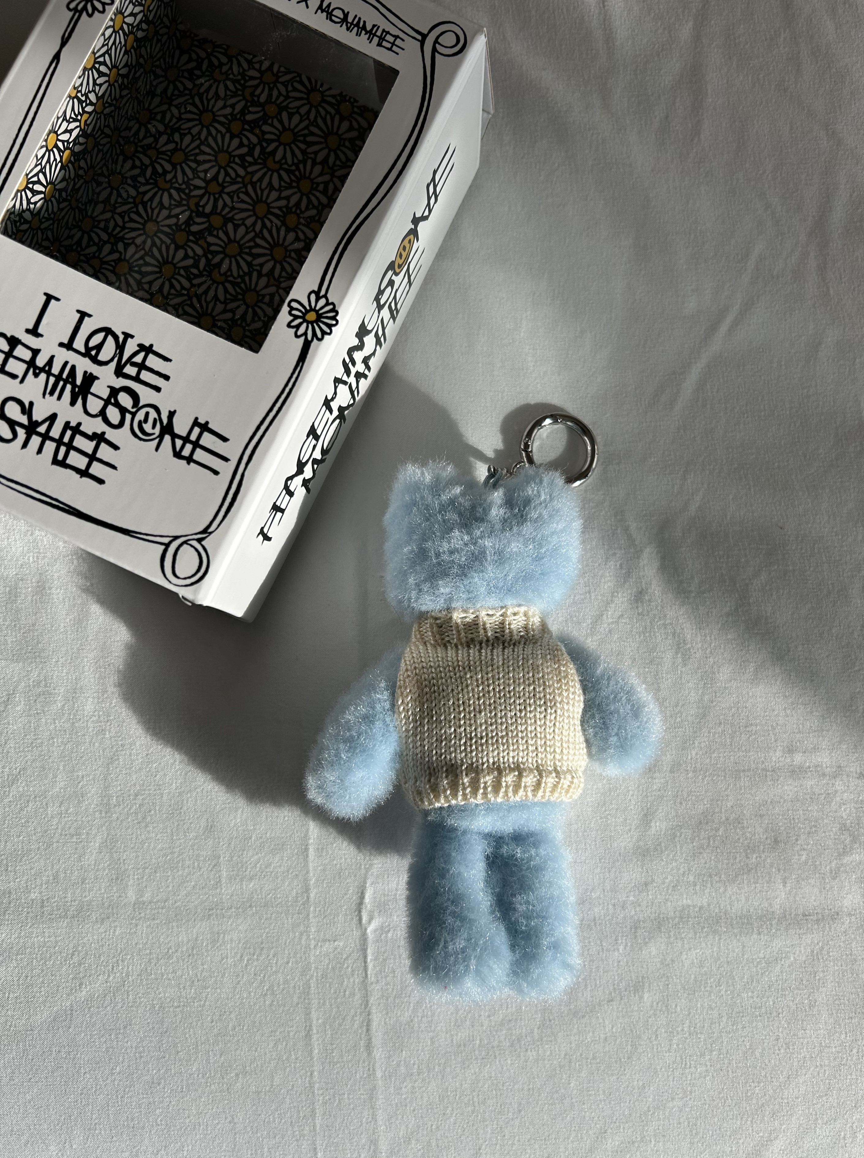 Monamhee x Peaceminusone】 Syhee Plush Keyring Sky Blue