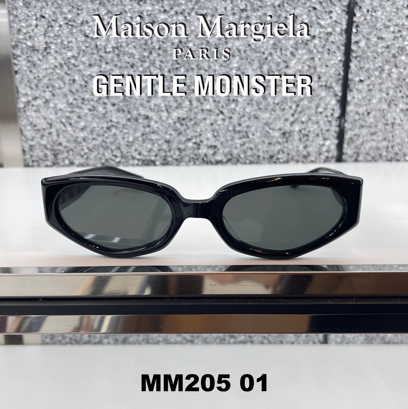 Maison Margiela X GENTLE MONSTER】 MM205 01 (Gentle Monster