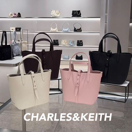ピンク系 Charles&Keith(チャールズアンドキース) バッグ・カバン
