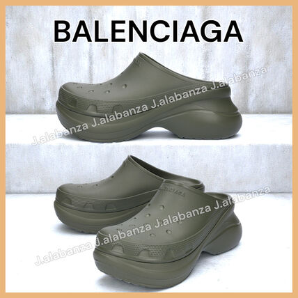 BALENCIAGA(バレンシアガ)×CROCS(クロックス)のコラボがまだ手に入る