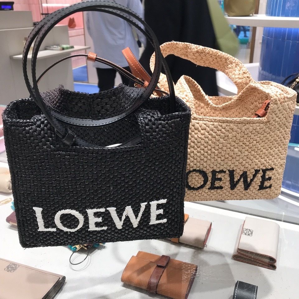 限定生産【LOEWE】フォント トート ミニ（ラフィア） ☆2色 (LOEWE
