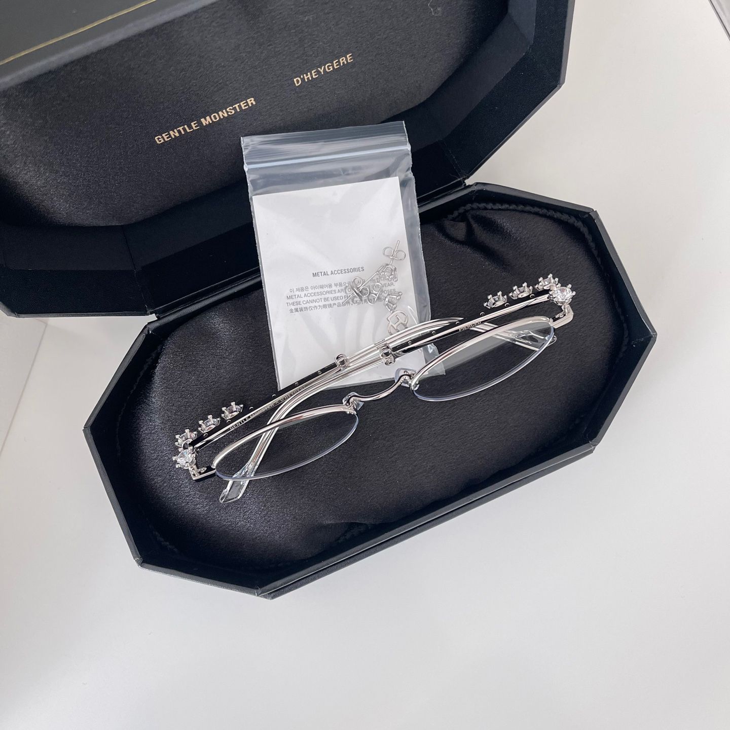 Gentle Monster D'heygere Pierced 02☆LE SSERAFIM さくら着用