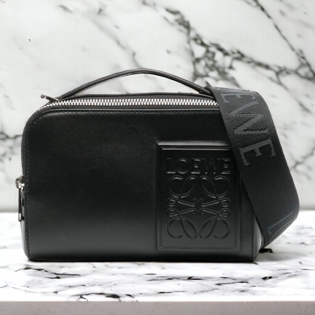 ロエベ カメラ クロスボディバッグ ミニ すぐ届く！ (LOEWE/ショルダー