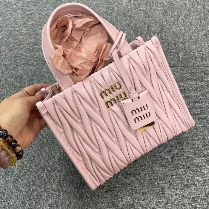 ☆MiuMiu☆マテラッセ ハンドバッグ (MiuMiu/ショルダーバッグ