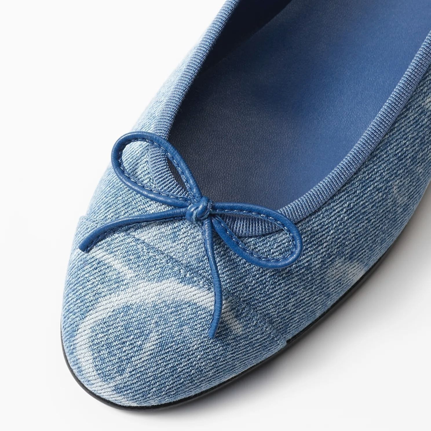 デニムでカジュアルな足元に】CHANEL バレリーナ シューズ (CHANEL