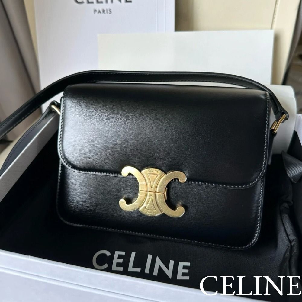 完売前に CELINE セリーヌ ティーン トリオンフ バッグ ブラック