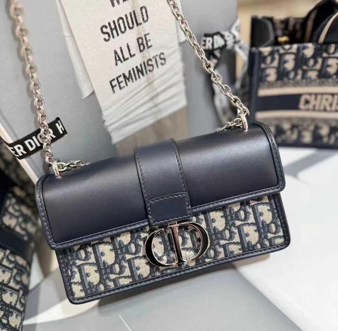シルバー金具でクールに】DIOR 30 チェーンバッグ (Dior/ショルダー