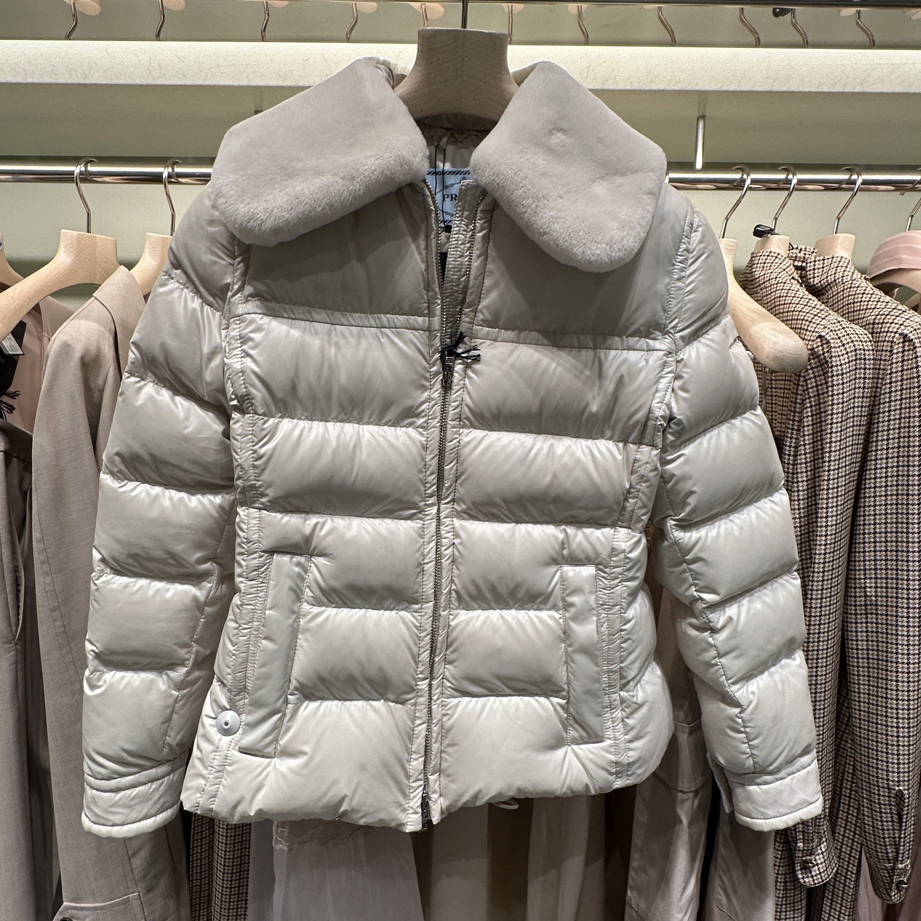 VIPセール】PRADA プラダ レディース ダウンジャケット 29O796 (PRADA