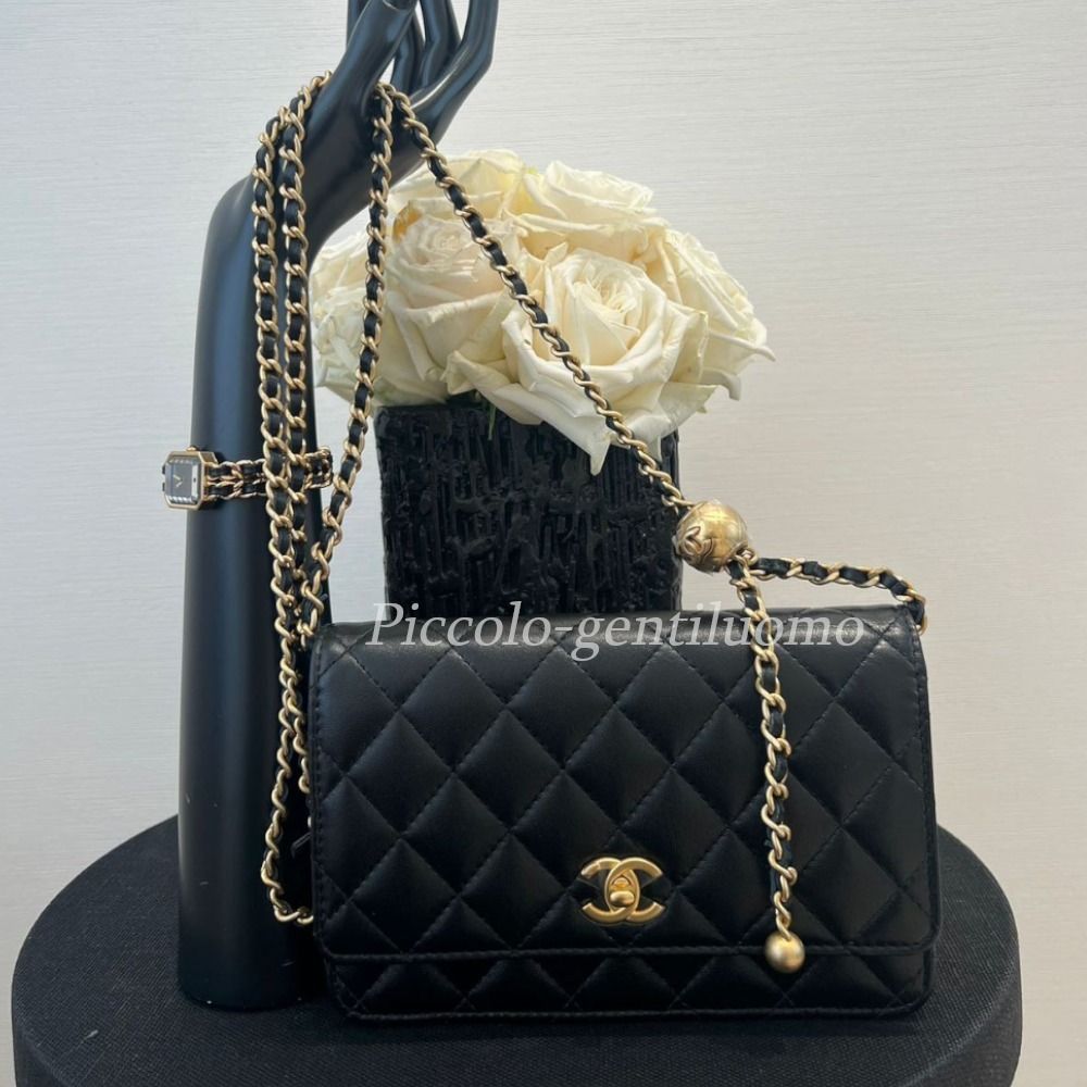 ココボールが可愛い♪】シャネル チェーンウォレット (CHANEL