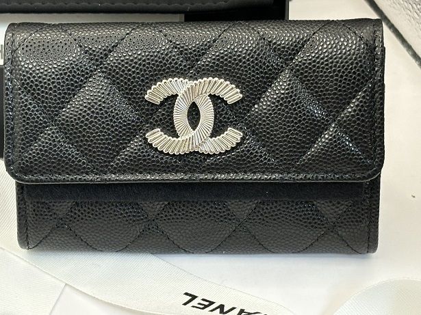 最新2025年クルーズ シャネル中プリントカードケース (CHANEL