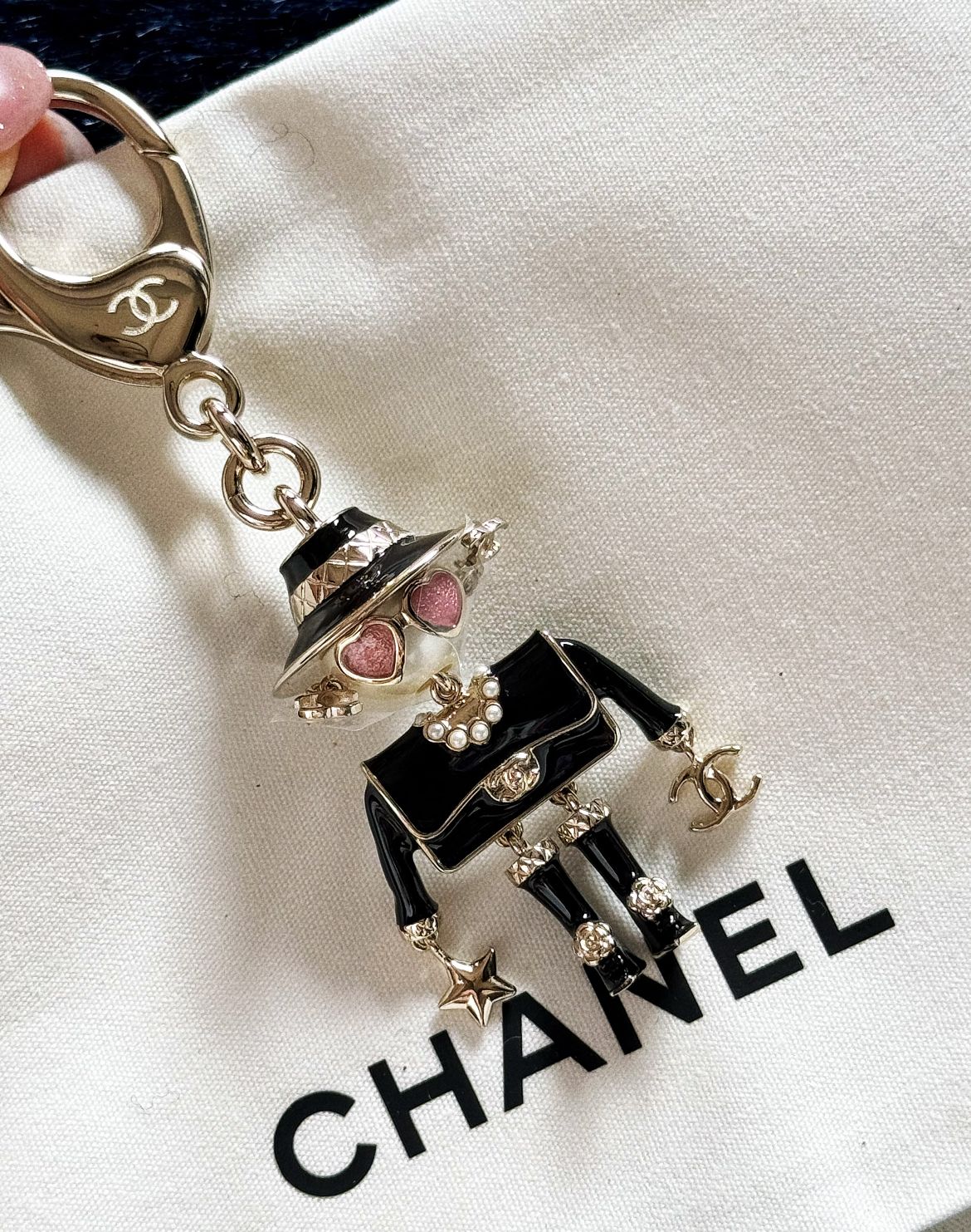 遊び心溢れるシャネルドール】CHANEL キーホルダー (CHANEL