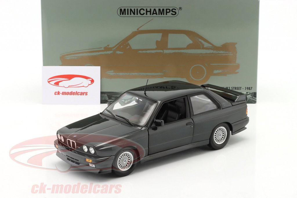Minichamps 1:18 BMW M3 (E30) year 1987 black metallic 180020306