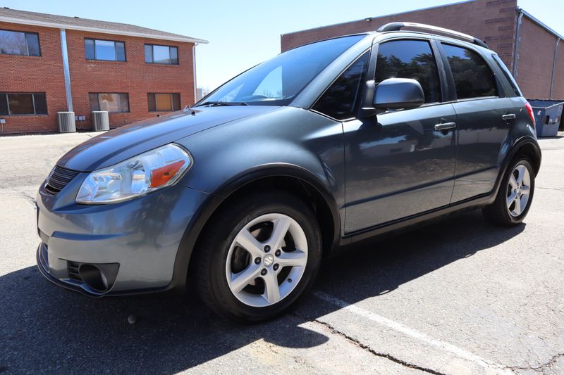 2009 Suzuki SX4 Crossover Base | Victory Motors of Colorado