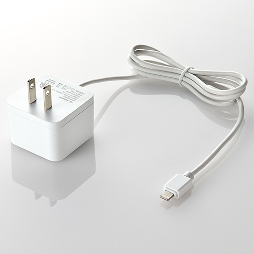iPad5 （Air）・iPad4、iPad mini2 ライトニング充電器（Lightning AC