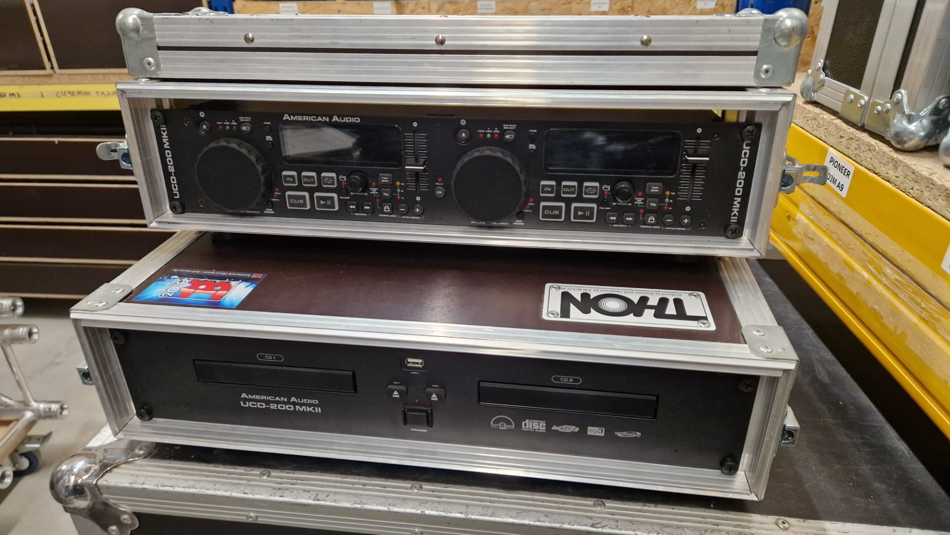 American Audio アメリカン オーディオ UCD-200 American Audio UCD