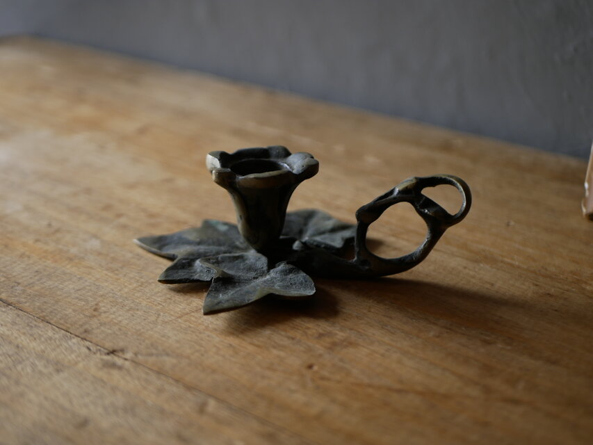 アイビー キャンドルホルダー フランスアンティーク ブロカントのある