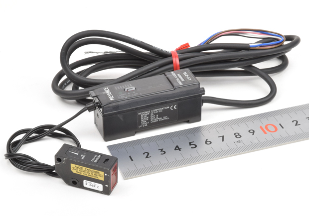 キーエンス レーザセンサヘッドとアンプのセット LV-H42+LV-21A | 保守