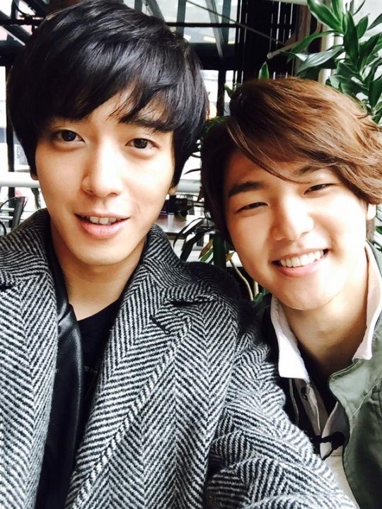 CNBLUE ジョン・ヨンファ＆カン・ミンヒョク、仲睦まじいツーショット