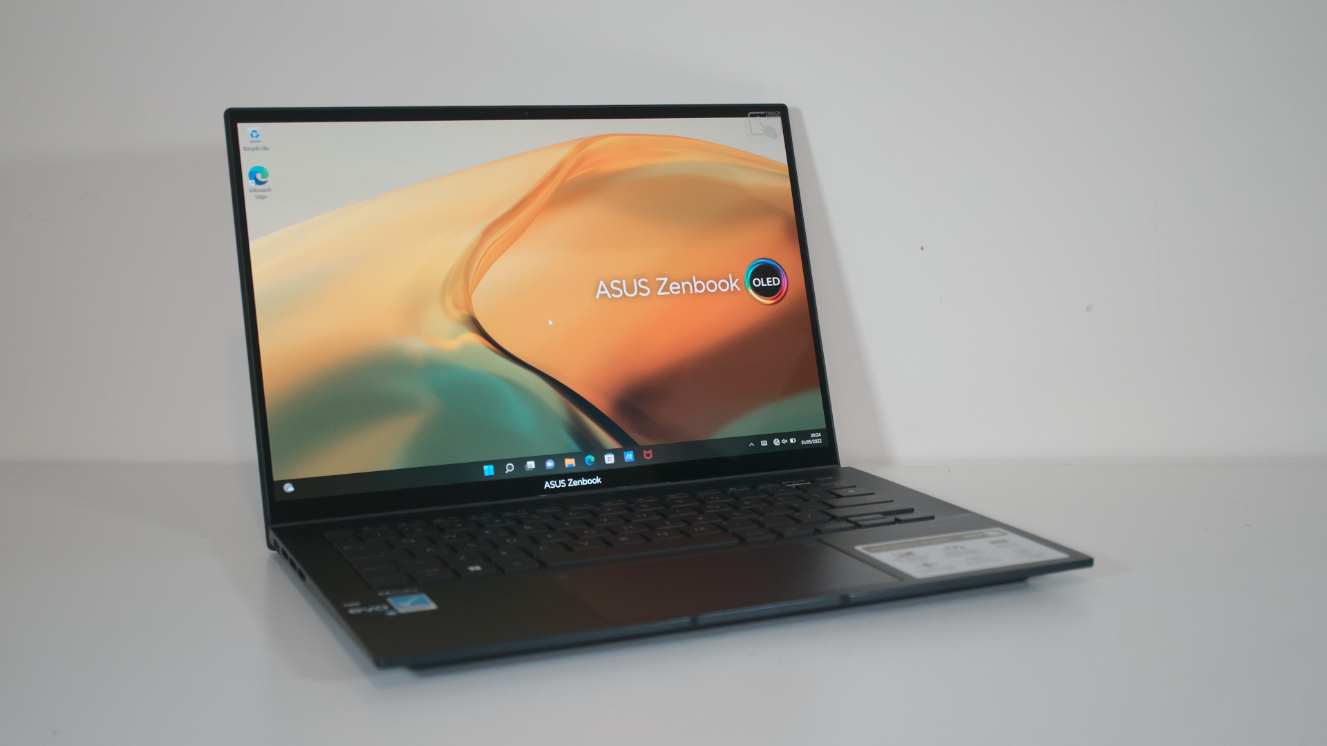 ASUS Zenbook 14 review: A lightweight laptop with a gorgeous OLED