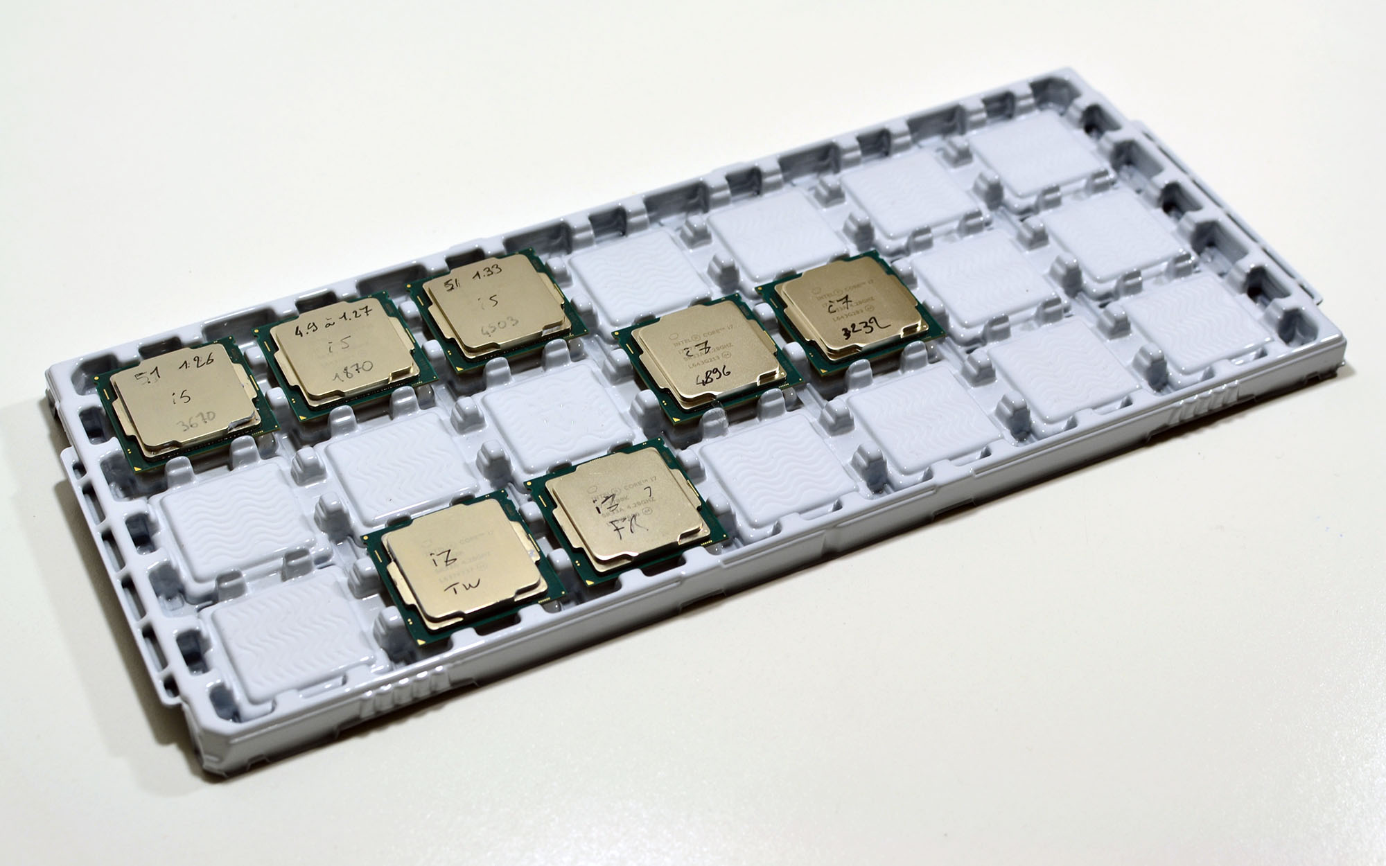 Intel Core i7-7700K: De-Lidded and Overclocked | Tom's Hardware