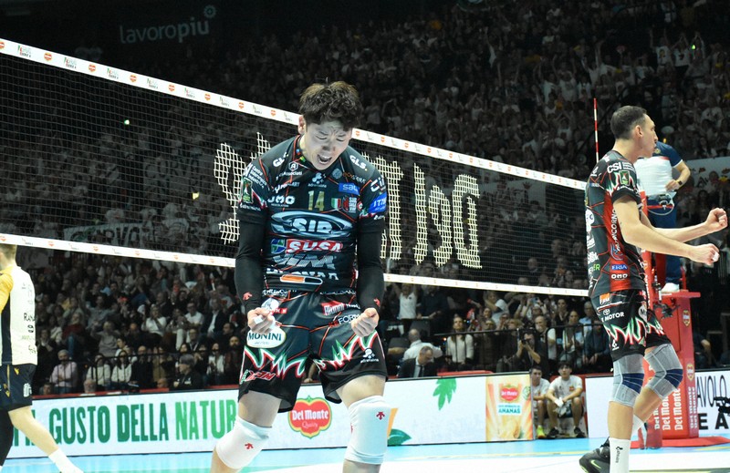 石川祐希のペルージャ、準決勝で逆転負け バレーボール・イタリア杯