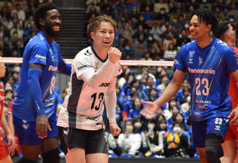 山本智大「ブロックが全てじゃない」 大阪B、6連勝の要因 | 毎日新聞