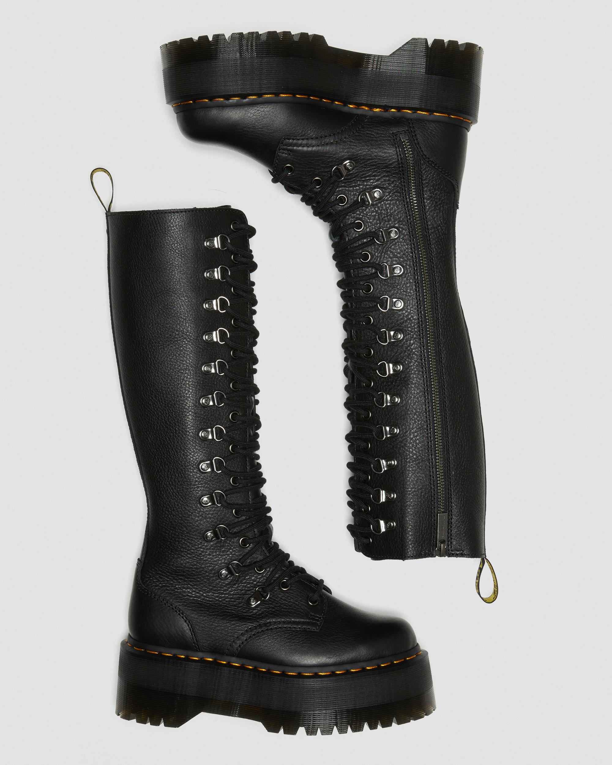 1B60 Max Hardware Leather Extra High Boots in Black | Dr. Martens