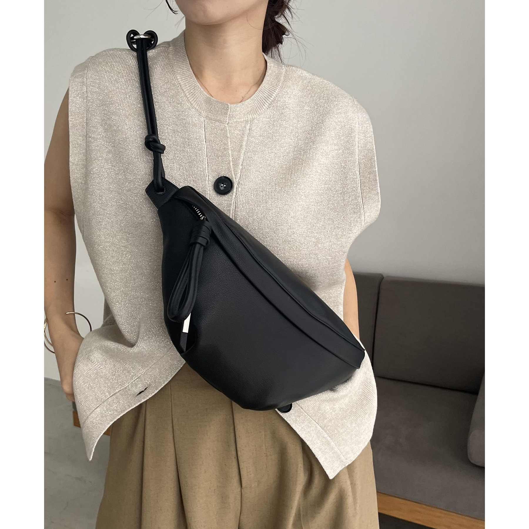 tov/トーヴ＞BUFF ボディバッグ | ファッション通販サイト NUGU